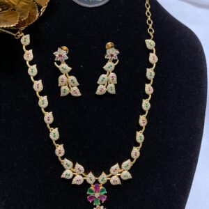 Elegant Leaf Bloom Necklace Set – 3 Colors