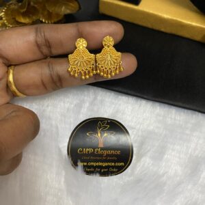 Elegant Round Stud