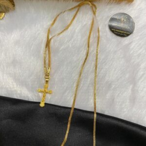 Forming Cross Medium Dollar with Square Design Micro Chain – CMP25522