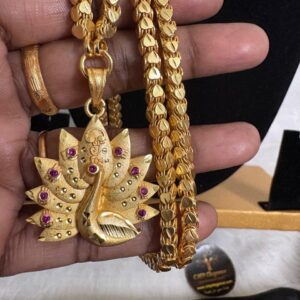 Full Forming Ruby Peacock Dollar – CMP25679