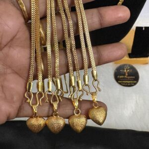 Forming Heart Design Dollar – 18 Inches Short Chain | CMP26730