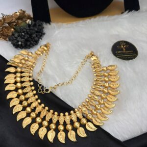 Kerala Design Grand Forming Necklace – CMP261110