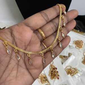Leaf Shape Micro Drops Necklace CMP261174