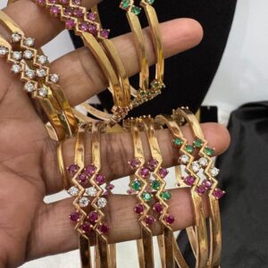 Impon/Panchalogha Unpolished Zigzag Stoned Bangle | CMP261270