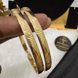 Impon/Panchalogha Unpolished Plain Flower Design Bangle | CMP261275