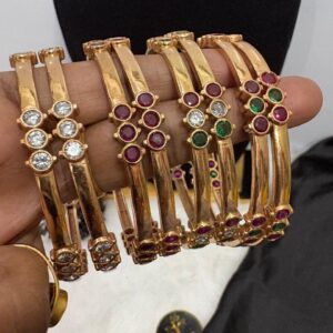 Impon 3 Round Stone 4-Side Bangle – CMP261277