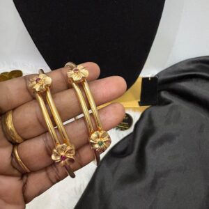 Impon Panchalogha Unpolished Adjustable Flower Design Kada – CMP261302