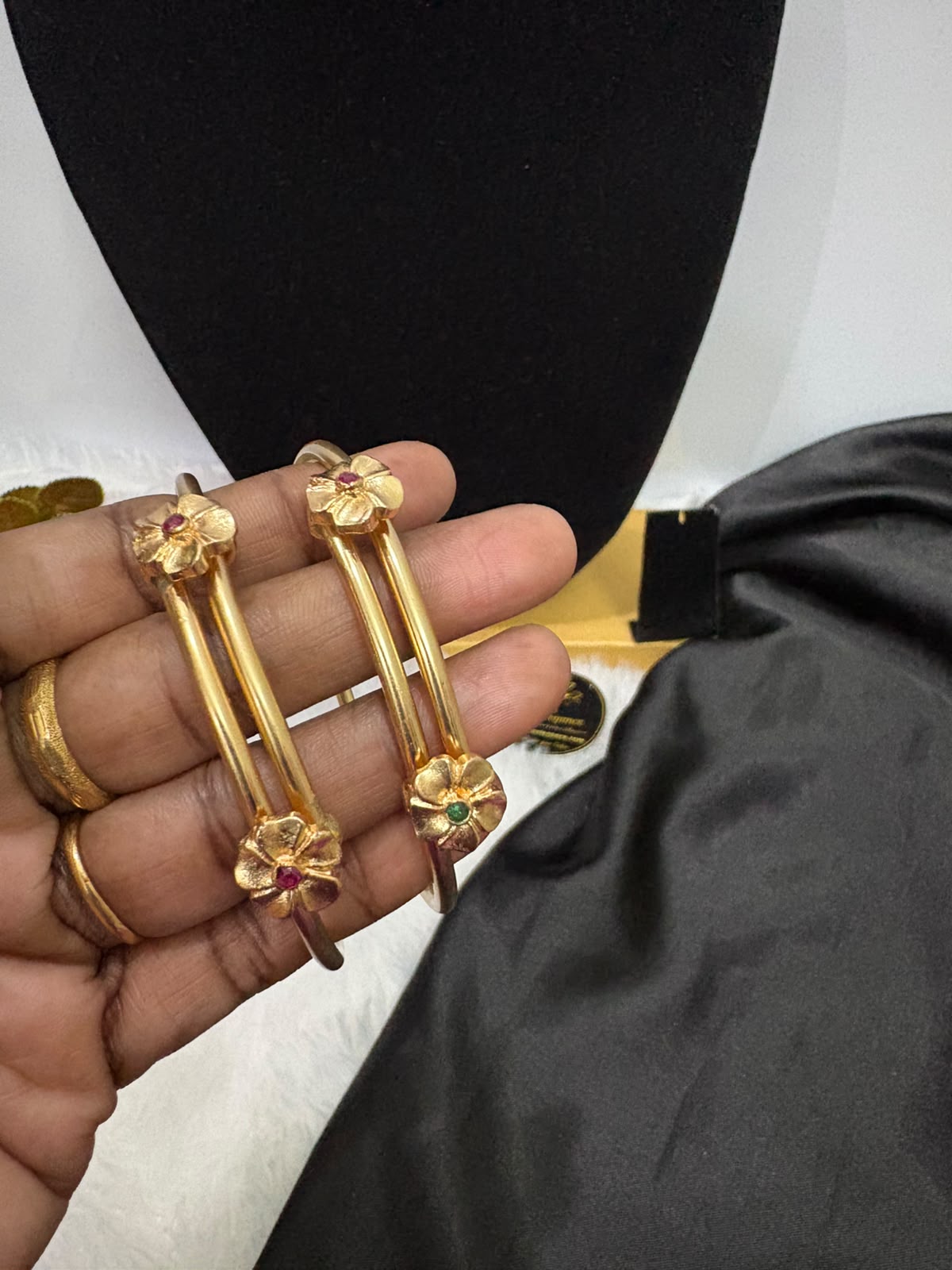 Impon Panchalogha Unpolished Adjustable Flower Design Kada – CMP261302